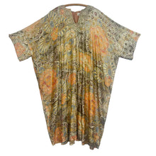Load image into Gallery viewer, Metallic Lamé Caftan