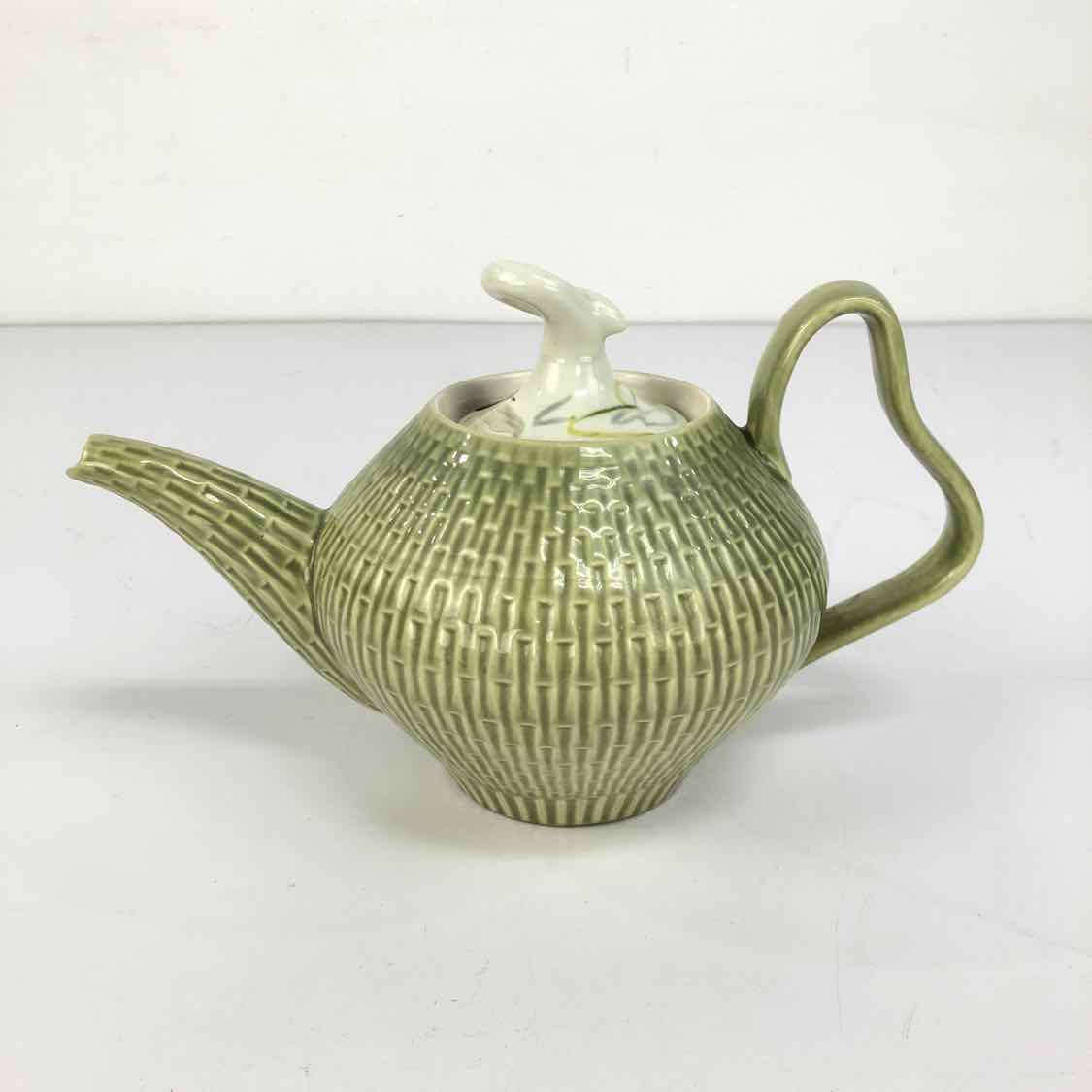 Vintage Red 2024 Wing Pottery Teapot