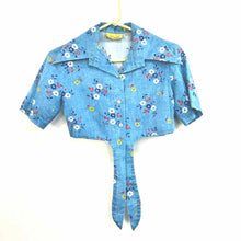 Load image into Gallery viewer, Floral 1970s Crop Top