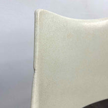 Load image into Gallery viewer, Modern Fiberglass Shell Chair