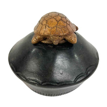 Load image into Gallery viewer, Art Pottery Turtle Box