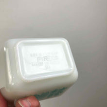 Load image into Gallery viewer, Butterprint Amish Fridge Bins