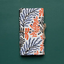 Load image into Gallery viewer, Entwine Block Printed Napkins