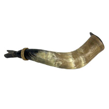 Load image into Gallery viewer, Carved Powder Horn