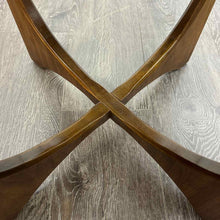 Load image into Gallery viewer, Broyhill Brasilia End Table