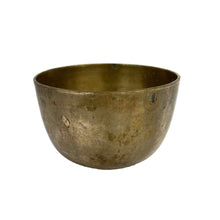 Load image into Gallery viewer, Minimal Brass Bowl