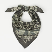 Load image into Gallery viewer, Evelyn Bandana
