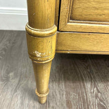 Load image into Gallery viewer, Traditional 6-Drawer Dresser