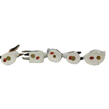 Load image into Gallery viewer, Canadian Geese Figurines