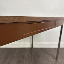 Load image into Gallery viewer, Metal Table Desk