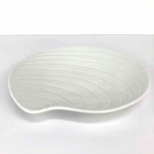 Load image into Gallery viewer, Italian Pottery Shell Tray