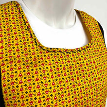 Load image into Gallery viewer, Floral 1960s Pinafore Apron