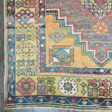 Load image into Gallery viewer, Flat Weave Turkish Rug