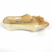 Load image into Gallery viewer, Ceramic Foot Dish