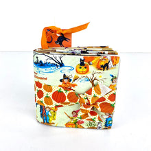 Load image into Gallery viewer, Vintage Halloween Junk Journal