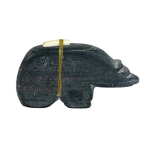 Load image into Gallery viewer, Zuni Fetish Bear Sculpture