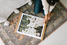 Load image into Gallery viewer, Magnetic Hanging Frame 15"