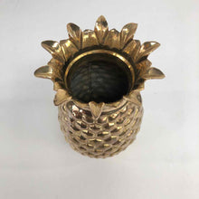 Load image into Gallery viewer, Brass Pineapple Vase