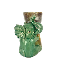 Load image into Gallery viewer, Elephant Pottery Vase