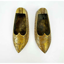 Load image into Gallery viewer, Brass Slippers Ashtrays