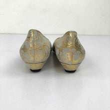 Load image into Gallery viewer, Ivory &amp; Gold Itailan Leather Shoes