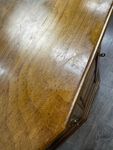 Load image into Gallery viewer, Small Wooden Console