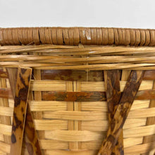 Load image into Gallery viewer, Tortoiseshell Woven Basket