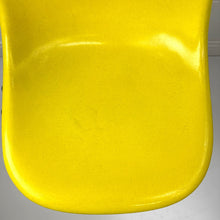 Load image into Gallery viewer, Modern Yellow Fiberglass Shell Chair