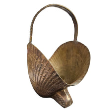 Load image into Gallery viewer, Brass Shells Planter