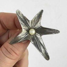 Load image into Gallery viewer, Modern Starburst Flower Brooch