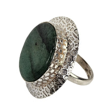Load image into Gallery viewer, Round Green Statement Ring
