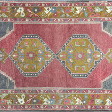 Load image into Gallery viewer, Hand Knotted Rug