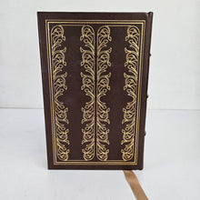 Load image into Gallery viewer, Hardback Thomas Wolfe Book