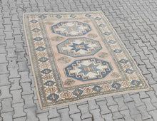 Load image into Gallery viewer, Oushak 1950s Rug