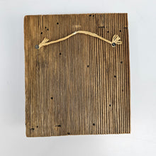 Load image into Gallery viewer, Wooden Flowers Plaque