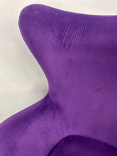 Load image into Gallery viewer, Modern Purple Velvet Chair