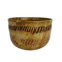 Load image into Gallery viewer, Studio Pottery Bowl