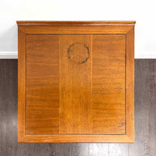 Load image into Gallery viewer, Modern End Table