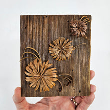 Load image into Gallery viewer, Wooden Flowers Plaque