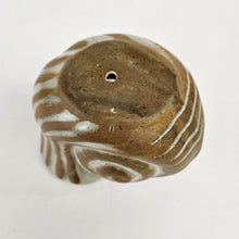 Load image into Gallery viewer, Nautilus Shell Pottery Planter