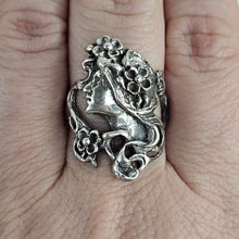 Load image into Gallery viewer, Art Nouveau Woman Ring