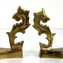 Load image into Gallery viewer, Brass Stand