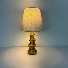 Load image into Gallery viewer, Weeping Gold Pottery Lamp