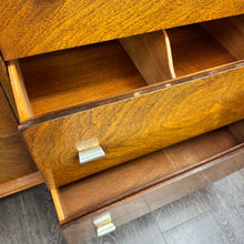 Load image into Gallery viewer, Modern Wooden Dresser