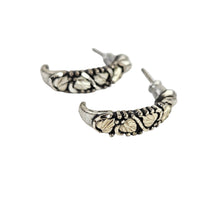 Load image into Gallery viewer, Sterling Engraved Leaf Earrings