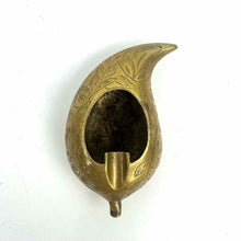 Load image into Gallery viewer, Etched Leaf Ashtray