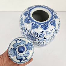 Load image into Gallery viewer, Chinese Pottery Jar