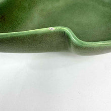 Load image into Gallery viewer, Green Leaf Pottery Bowl