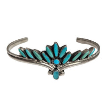 Load image into Gallery viewer, Turquoise Blossom Bracelet