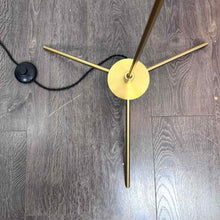 Load image into Gallery viewer, Modern Hourglass Lamp